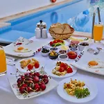 Linda Class - Boutique Class מלון קס