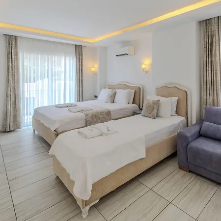 Linda Class - Boutique Class Hotel