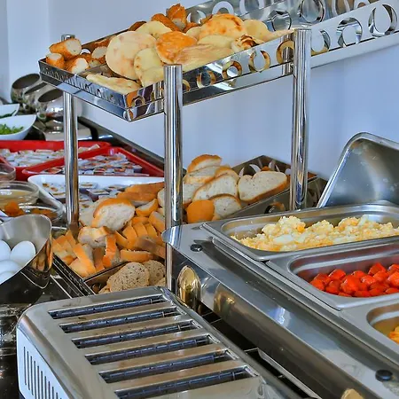 Linda Class - Boutique Class