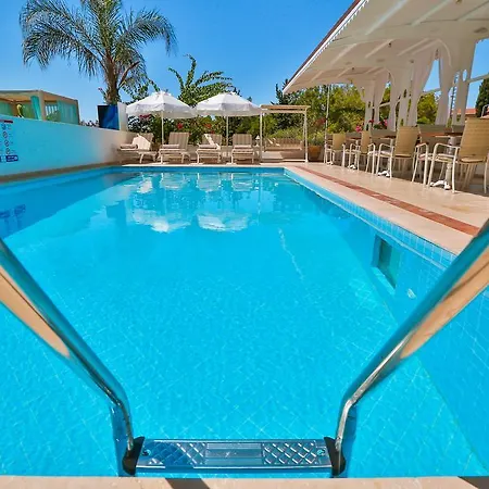 Linda Class - Boutique Class Hotel